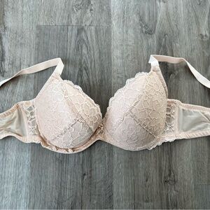 Push up Lace Bra with Removable Pads - size US 32F/UK 32E
